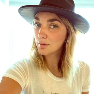 Meet your Posher, Becky